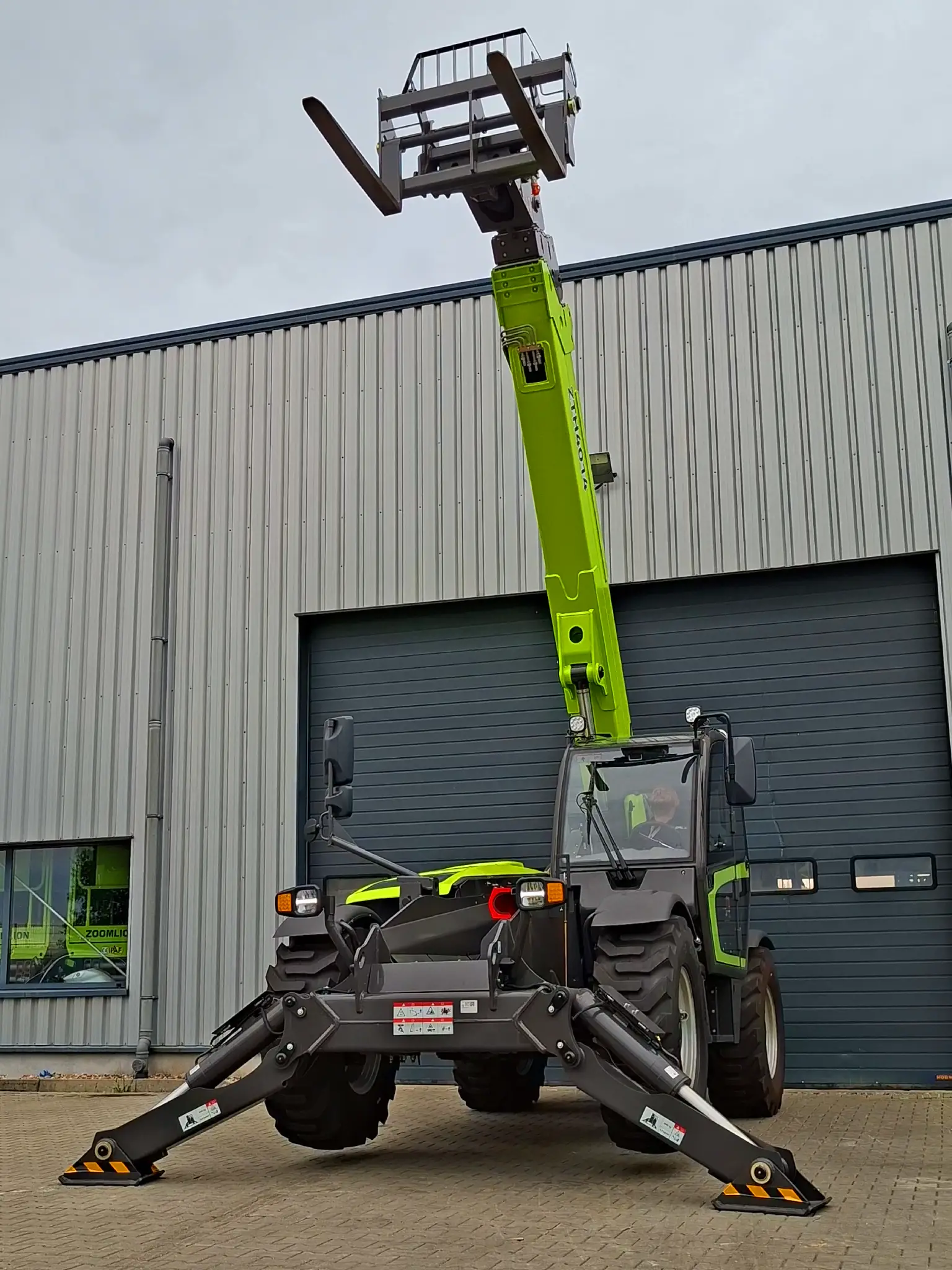 ZTH4014 wynajem - widok 2