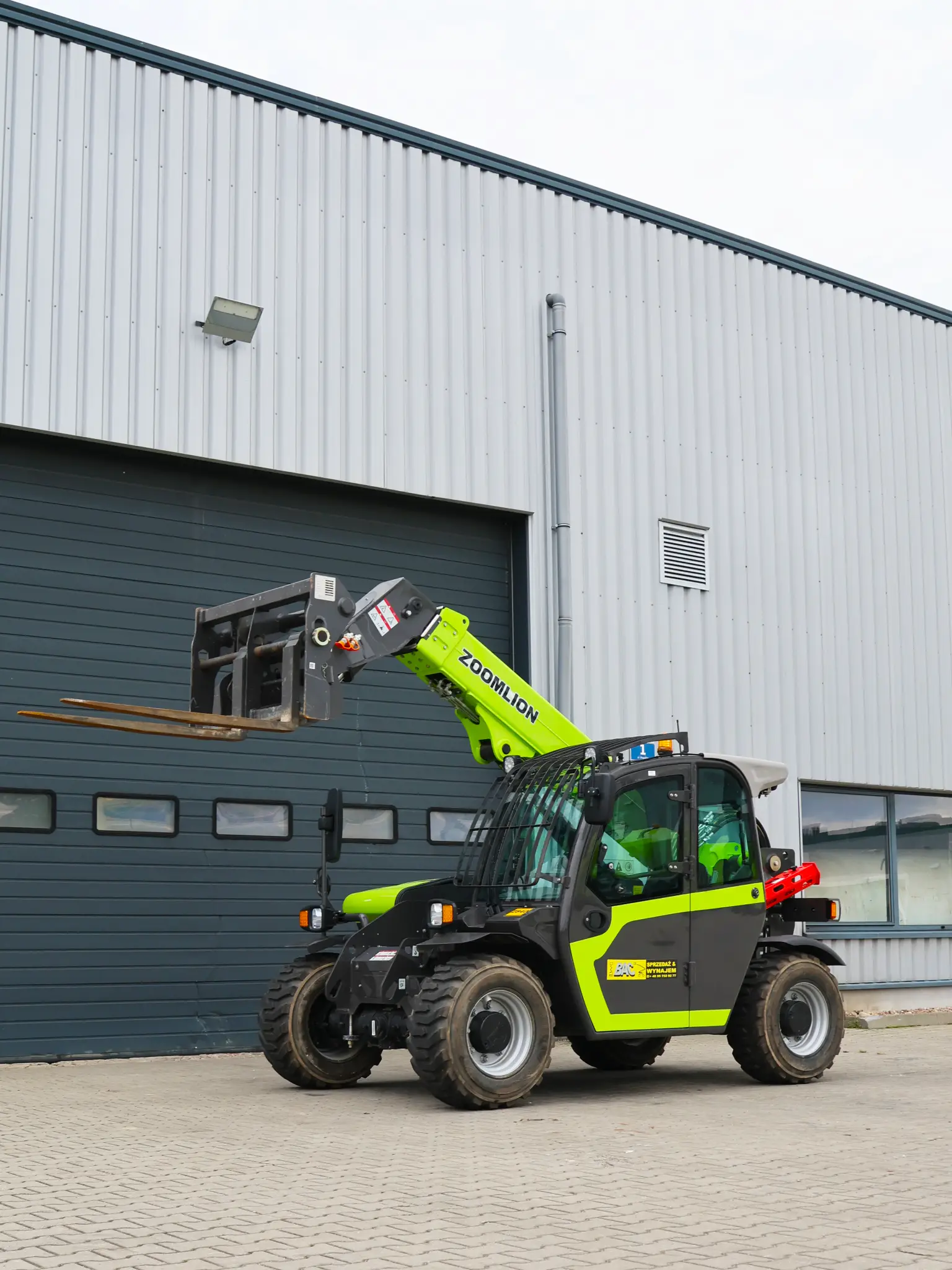 Zoomlion ZTH2506 - ładowarka teleskopowa